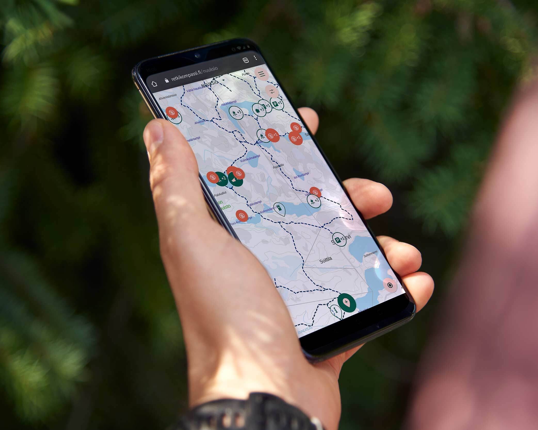 Oikea tieto oikeaan paikkaan Metsähallituksen Retkikompassilla 3 retkikompassi oneplus hand uai